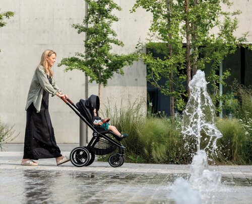 Met de kinderwagen Crios 3.0 gaan jullie samen op ontdekking 